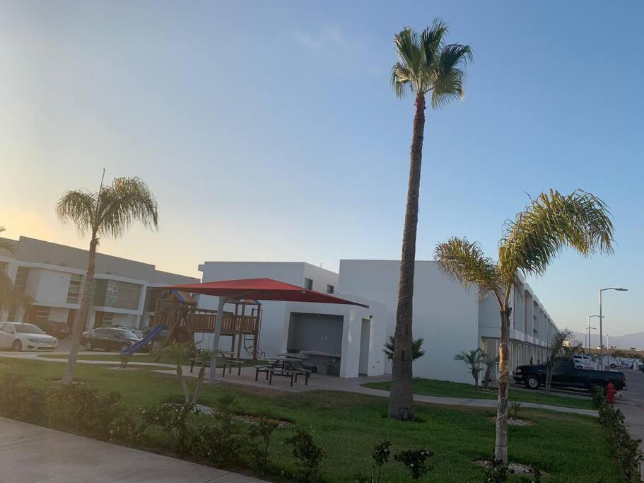 Casa Moderna Y Elegante En El Corazon De Ensenada! 빌라 외부 사진